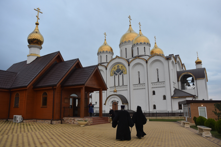 БОЖЕСТВЕННАЯ ЛИТУРГИЯ В ХРАМЕ СВЯТОЙ МУЧЕНИЦЫ ЦАРИЦЫ АЛЕКСАНДРЫ РИМСКОЙ