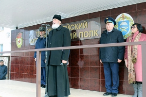 Присяга в воинской части артиллерийского полка 7-й гвардейской Воздушно-Десантной дивизии