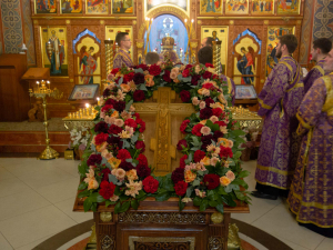 ВСЕНОЩНОЕ БДЕНИЕ С ЧИНОМ ВОЗДВИЖЕНИЯ КРЕСТА ГОСПОДНЯ