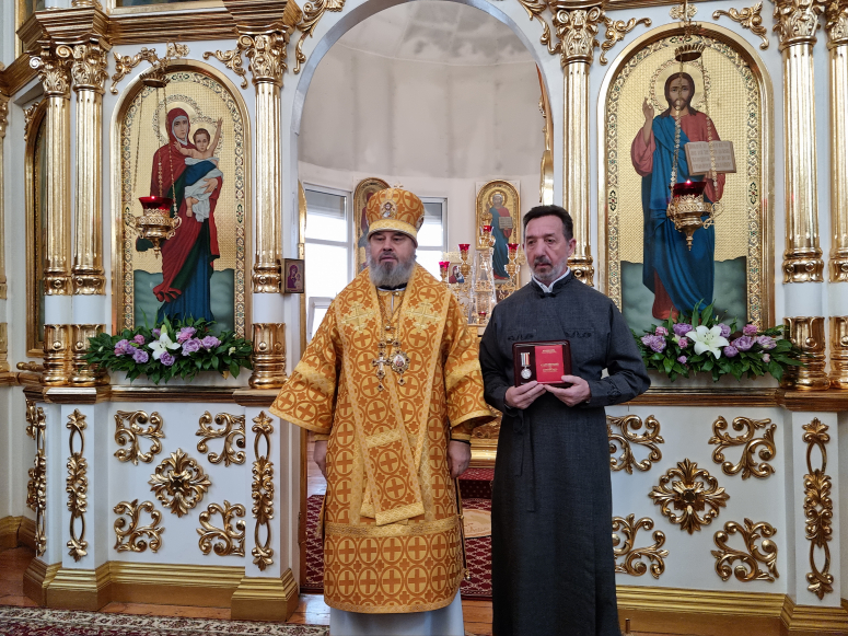 ХРАМ НОВОМУЧЕНИКОВ И ИСПОВЕДНИКОВ ЦЕРКВИ РУССКОЙ ГОРОДА-ГЕРОЯ НОВОРОССИЙСК. БОЖЕСТВЕННАЯ ЛИТУРГИЯ