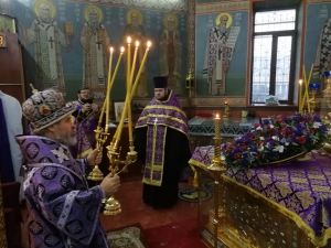 В КАНУН КРЕСТОПОКЛОННОЙ НЕДЕЛИ ЕПИСКОП НОВОРОССИЙСКИЙ И ГЕЛЕНДЖИКСКИЙ ФЕОГНОСТ СОВЕРШИЛ ВСЕНОЩНОЕ БДЕНИЕ В СВЯТО-УСПЕНСКОМ КАФЕДРАЛЬНОМ СОБОРЕ Г. НОВОРОССИЙСКА