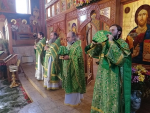 БОЖЕСТВЕННАЯ ЛИТУРГИЯ В ДЕНЬ СВЯТОГО ДУХА