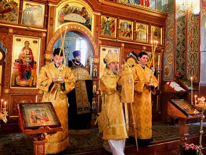 Всенощное бдение в Свято-Успенском кафедральном соборе города Новороссийск