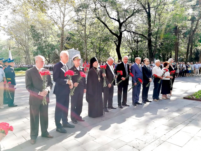 МИТИНГ-РЕКВИЕМ В ГОРОДЕ-ГЕРОЕ НОВОРОССИЙСК