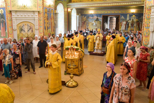 ГЕЛЕНДЖИК. ВСЕНОЩНОЕ БДЕНИЕ В ПРЕДПРАЗДНСТВО ПРЕОБРАЖЕНИЯ