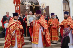 Свято-Георгиевский храм станицы Петровской встретил престольный праздник