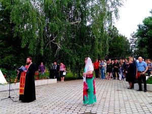 В акции «Свеча памяти» поучаствовал настоятель храма свт. Николая Чудотворца х. Прикубанского