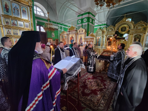 АНАПА. ВЕЛИКИЙ ПОКАЯННЫЙ КАНОН В ХРАМЕ СВЯТОГО ОНУФРИЯ ВЕЛИКОГО