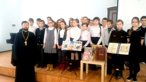 В воскресной школе Свято-Никольского храма села Архипо-Осиповка прошёл урок, посвященный дню православной книги