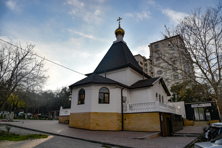 ГЕЛЕНДЖИК. ВСЕНОЩНОЕ БДЕНИЕ В ХРАМЕ СВЯТОГО МУЧЕНИКА ВОНИФАТИЯ