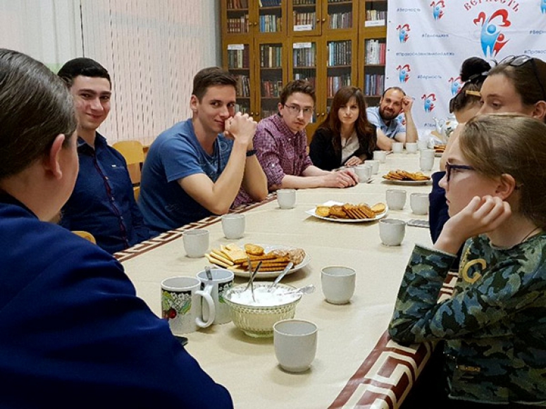 В Свято-Вознесенском соборе г.-к. Геленджик прошла еженедельная встреча православного молодежного движения &quot;Верность&quot;