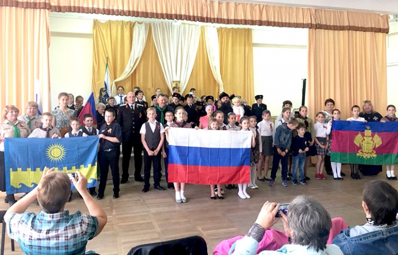 Акция «Георгиевская лента» стартовала в станице Гостагаевской