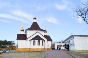 ВСЕНОЩНОЕ БДЕНИЕ В ХРАМЕ СВЯТОЙ БЛАЖЕННОЙ МАТРОНЫ МОСКОВСКОЙ В ГОРОДЕ-КУРОРТЕ ГЕЛЕНДЖИК
