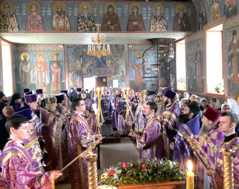 Божественная литургия в День Тезоименитства Преосвященнейшего Феогноста, епископа Новороссийского и Геленджикского