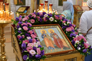 БОЖЕСТВЕННАЯ ЛИТУРГИЯ В ПРАЗДНИК СЛАВНЫХ И ВСЕХВАЛЬНЫХ ПЕРВОВЕРХОВНЫХ АПОСТОЛОВ ПЕТРА И ПАВЛА