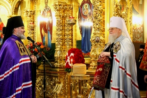 Поздравление Высокопреосвященнейшего митрополита Исидора духовенством Кубанской митрополии