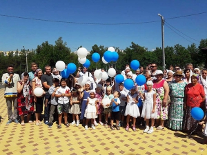 Праздничное мероприятие ко Дню семьи на территории малого храма Андреевского собора г.-к. Геленджик