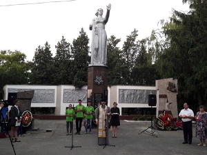 Священник принял участие в митинге, посвященном началу Великой Отечественной войны, в станице Анастасиевской