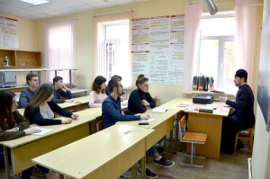 В Кубанском казачьем государственном институте пищевой индустрии и бизнеса (ТФ МГУТУ им.Разумовского) города Темрюка начался курс лекций по предмету «Основы православного вероучения»