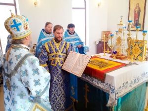 Божественная литургия в храме в честь Иверской иконы Божией Матери хутора Красный Курган