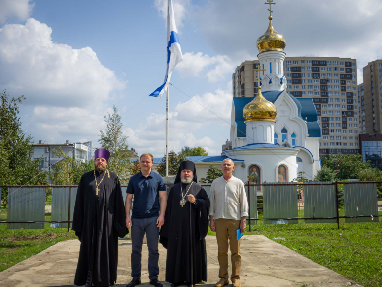 БОЖЕСТВЕННАЯ ЛИТУРГИЯ В ХРАМЕ СВЯТОГО РАВНОАПОСТОЛЬНОГО ВЕЛИКОГО КНЯЗЯ ВЛАДИМИРА