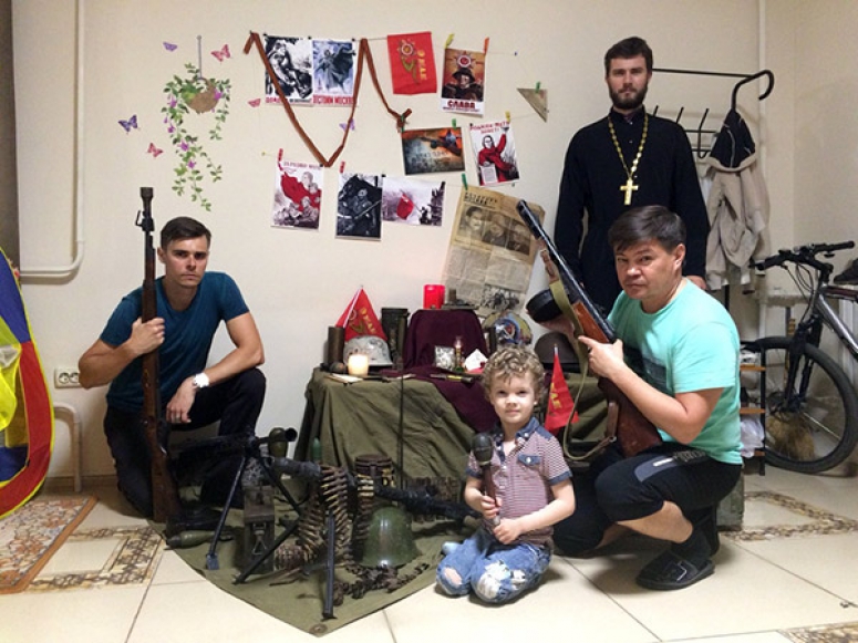 Православная молодежь Новороссийска организовала выставку оружия времен ВОВ
