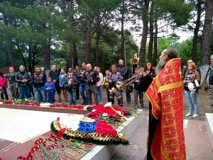 Заупокойная лития с участием байкеров состоялась на братской могиле на Старом кладбище г.-к. Геленджик