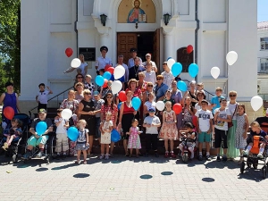 Благотворительное мероприятие для детей-инвалидов ко Дню России в Свято-Вознесенском соборе Геленджика
