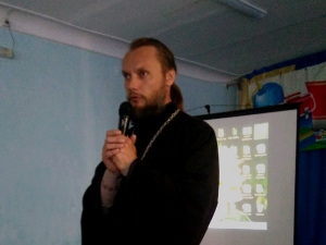 Священник принял участие в общешкольном родительском собрании школы № 19 х. Коржевского