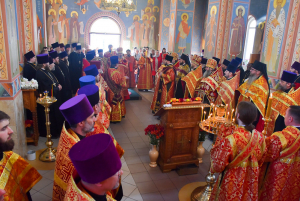 ДИВНОМОРСКОЕ. ПАСХАЛЬНАЯ ВЕЛИКАЯ ВЕЧЕРНЯ