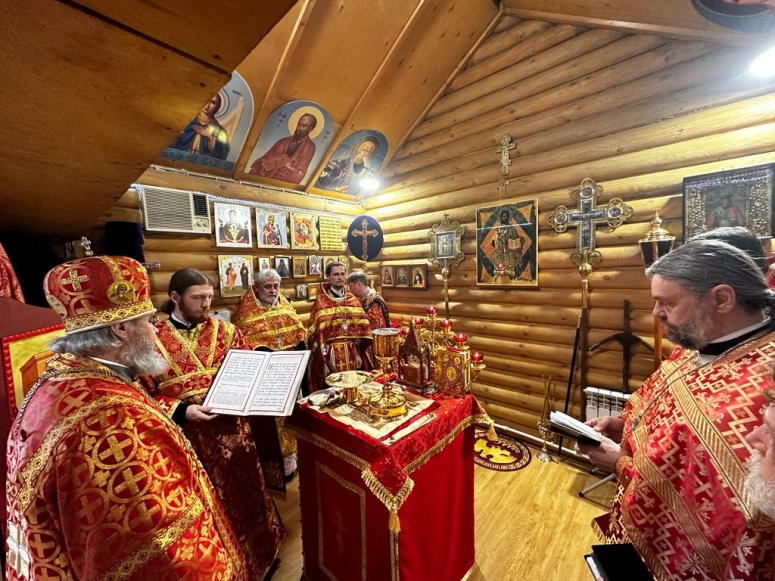 НОВОРОССИЙСК. БОЖЕСТВЕННАЯ ЛИТУРГИЯ  В ДЕНЬ ПРЕСТОЛЬНОГО ПРАЗДНИКА ХРАМА СВЯТОГО ВЕЛИКОМУЧЕНИКА ГЕОРГИЯ ПОБЕДОНОСЦА