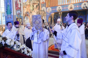 ВЕЛИКАЯ ВЕЧЕРНЯ В МИХАИЛО-АРХАНГЕЛЬСКОМ ХРАМЕ Г. КРЫМСКА