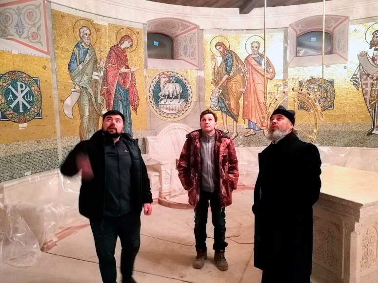 РАБОЧИЙ ВИЗИТ ЕПИСКОПА ФЕОГНОСТА НА СТРОИТЕЛЬНУЮ ПЛОЩАДКУ АНДРЕЕВСКОГО СОБОРА