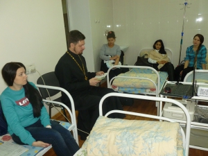 Беседа с пациентками дневного стационара женской консультации в Крымске