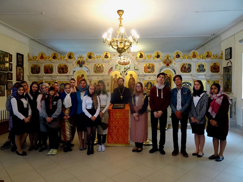 Экскурсия девятиклассников в храм Святого Вознесения Господня ст. Раевской