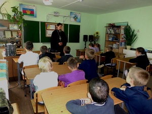 Урок посвященный прошедшему Дню Победы проведен священником в СОШ №24 пос. Гаркуша