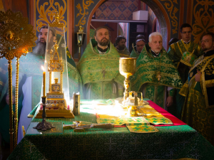 ПРЕСТОЛЬНЫЙ ПРАЗДНИК ХРАМА ПРЕПОДОБНОГО СЕРГИЯ РАДОНЕЖСКОГО АРХИЕРЕЙСКОГО ПОДВОРЬЯ В СЕЛЕ ДИВНОМОРСКОЕ В ДЕНЬ ПРЕСТАВЛЕНИЯ ИГУМЕНА ЗЕМЛИ РУССКОЙ ПРЕПОДОБНОГО СЕРГИЯ РАДОНЕЖСКОГО