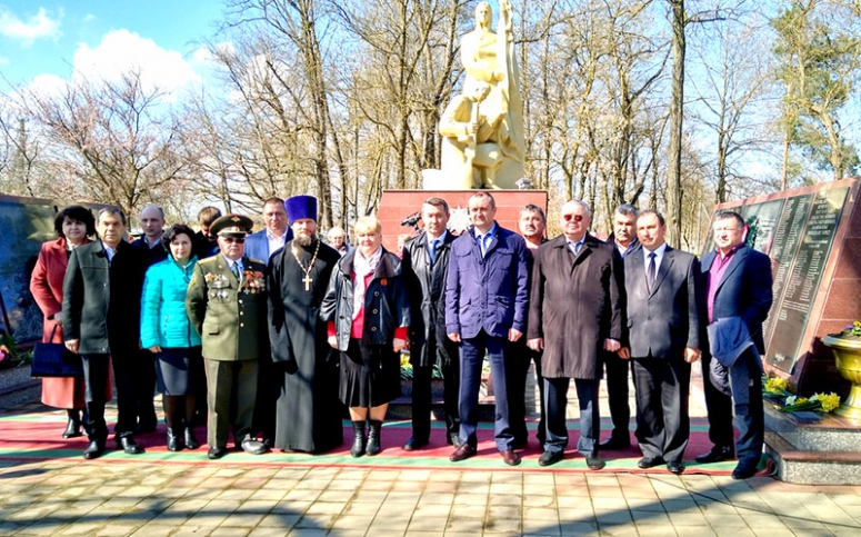 Митинг, посвященном освобождению хутора Коржевского от фашистской оккупации