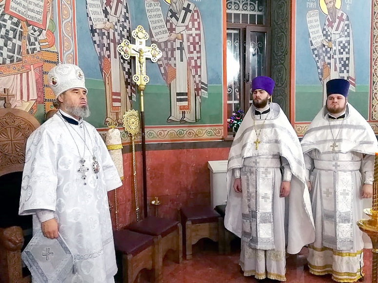 В праздник Рождества Христова глава Новороссийской епархии совершил Божественную литургию в Свято-Успенском кафедральном соборе г. Новороссийска