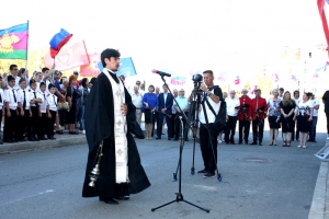В Анапе открыли мемориальную доску летчику Леониду Севрюкову