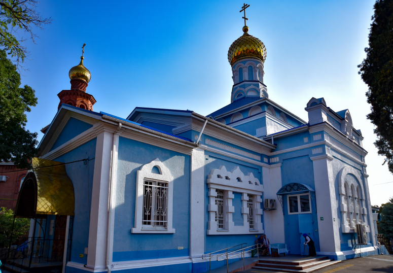 БОЖЕСТВЕННАЯ ЛИТУРГИЯ В ПРАЗДНИК УСПЕНИЯ ПРЕСВЯТОЙ БОГОРОДИЦЫ В СВЯТО-УСПЕНСКОМ КАФЕДРАЛЬНОМ СОБОРЕ ГОРОДА НОВОРОССИЙСКА