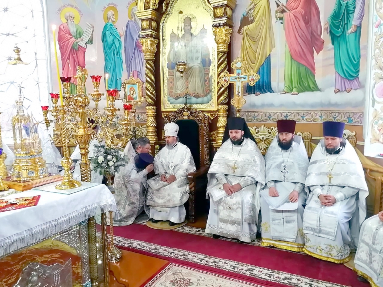 БОЖЕСТВЕННАЯ ЛИТУРГИЯ В СВЯТО-УСПЕНСКОМ ХРАМЕ Г. СЛАВЯНСКА-НА-КУБАНИ