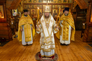 ГОРНО-АЛТАЙСК. БОЖЕСТВЕННАЯ ЛИТУРГИЯ В ПРАЗДНИК УСЕКНОВЕНИЯ ГЛАВЫ ПРОРОКА, ПРЕДТЕЧИ И КРЕСТИТЕЛЯ ГОСПОДНЯ ИОАННА